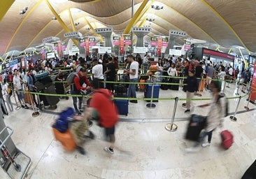 Consumo abre expediente sancionador a varias aerolíneas por no disponer de teléfonos de contacto gratuitos