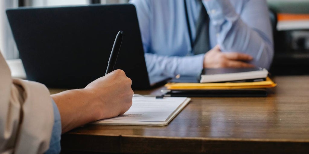 Los gastos y cláusulas que deberían aparecer en tu contrato de alquiler con la nueva Ley de Vivienda