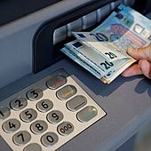 Los depósitos bancarios de los hogares sufren su mayor desplome desde la gran crisis financiera