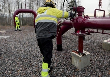 El petróleo sube más de un 5% y supera los 90 dólares el barril por el aumento de la tensión en Oriente Próximo