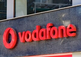 El fondo asiático RJJ Capital estudia ofrecer 5.000 millones por Vodafone España