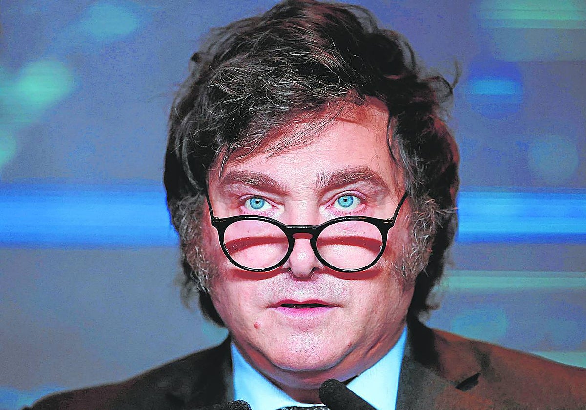 Javier Milei toma posesión de su cargo de presiente este domingo