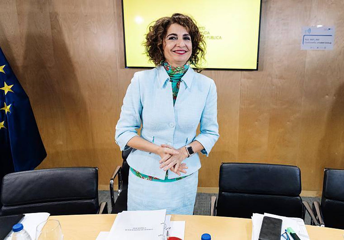 La vicepresidenta cuarta del Gobierno y ministra de Hacienda, María Jesús Montero