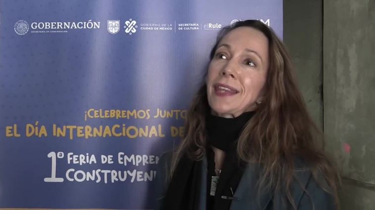 La primera feria de emprendimiento de migrantes "celebra la diversidad" que hay en México