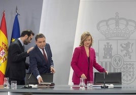 El Gobierno evita rechazar las potenciales sanciones a empresas que no retornen a Cataluña pero garantiza «seguridad jurídica»