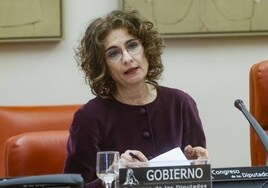 Montero acelera la negociación de las quitas de deuda y regatea las peticiones de las CC.AA. peor financiadas