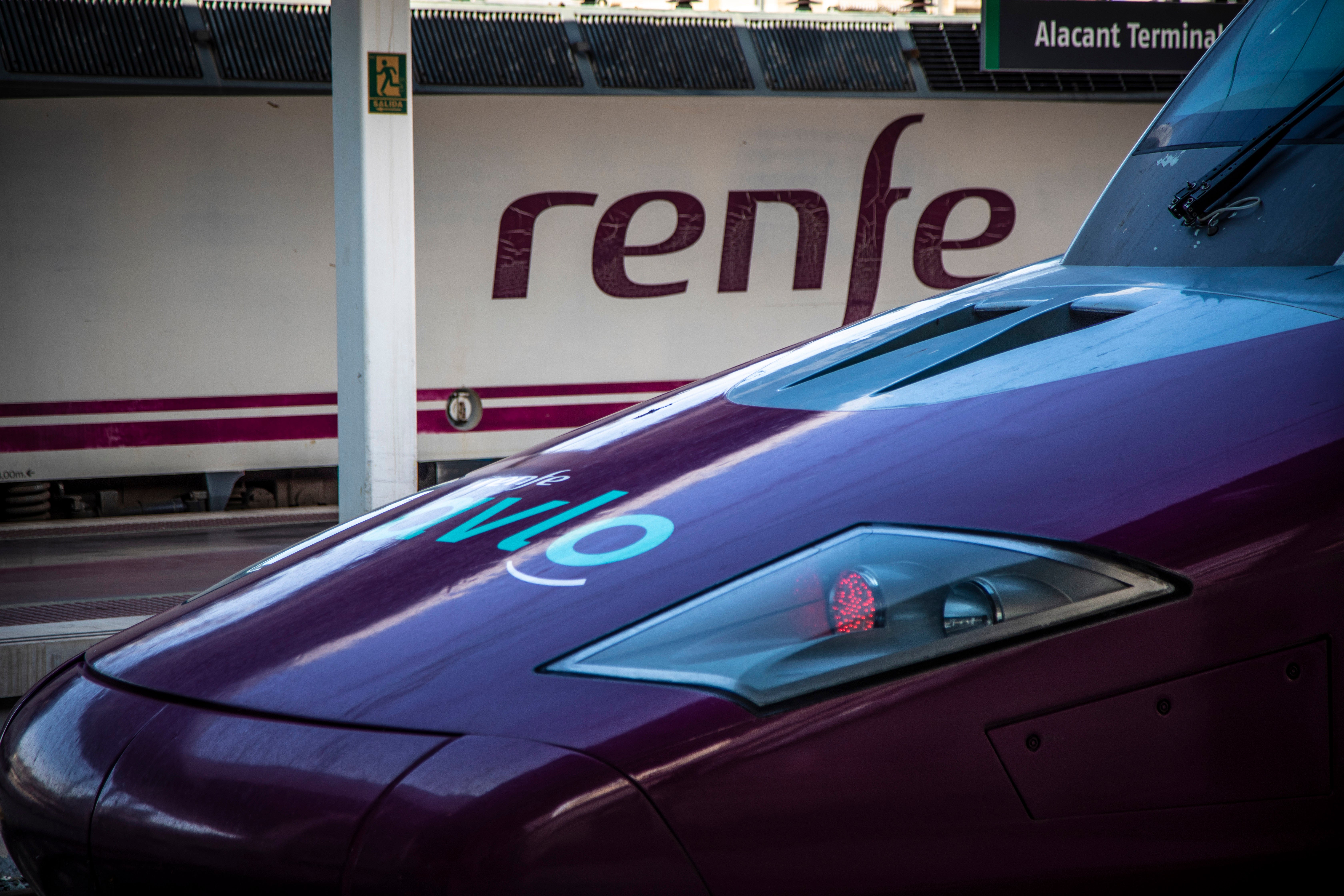 Renfe busca trabajadores sin oposición