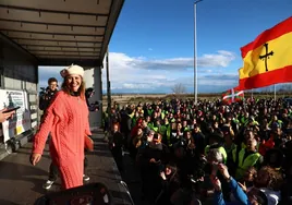 Lola Guzmán, la valenciana que arenga al campo en las carreteras: «Mi único delito es haber creído a Vox»