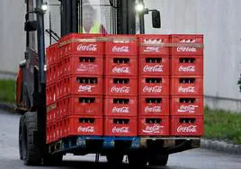 Coca-Cola realizará un ERE que afectará a 85 trabajadores de sus plantas en Barcelona y Madrid