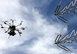 Drones, robots, IA y sensores láser: así es el escuadrón tecnológico que blinda la red eléctrica
