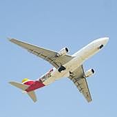 Iberia Express lanza billetes para Canarias por 20 euros: destinos y fechas para viajar