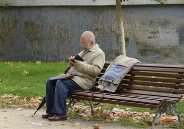 Miles de familias con abuelos en casa encajan una fuerte subida del IRPF por la mejora de las pensiones
