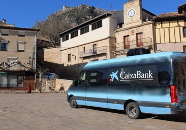 CaixaBank amenaza con cerrar sus oficinas rurales si no se modifica el impuesto a la banca