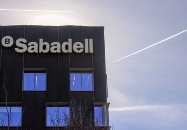 BBVA debería pagar ahora por el Sabadell cuatro veces más que en el intento de 2020