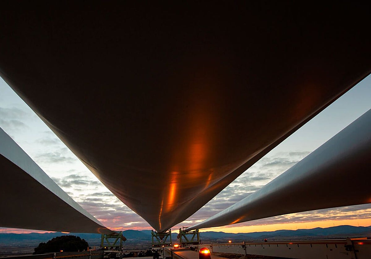 El viento a favor de los fondos europeos barre el problema de los residuos eólicos