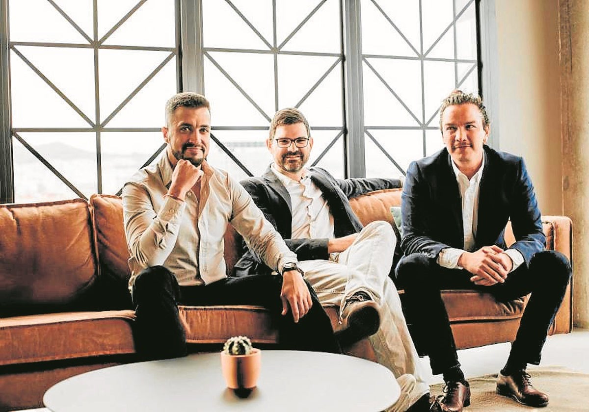 Los fundadores de Routal: Pablo Martínez, Xavier Ruiz e Iron González
