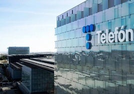 La SEPI culmina su entrada en Telefónica y se hace con el 10%