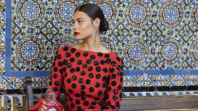 Origen, el traje de flamenca con el que homenajean a las mujeres