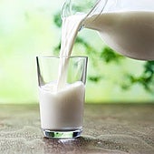 Esta es la leche entera de supermercado más saludable y su precio, según la OCU