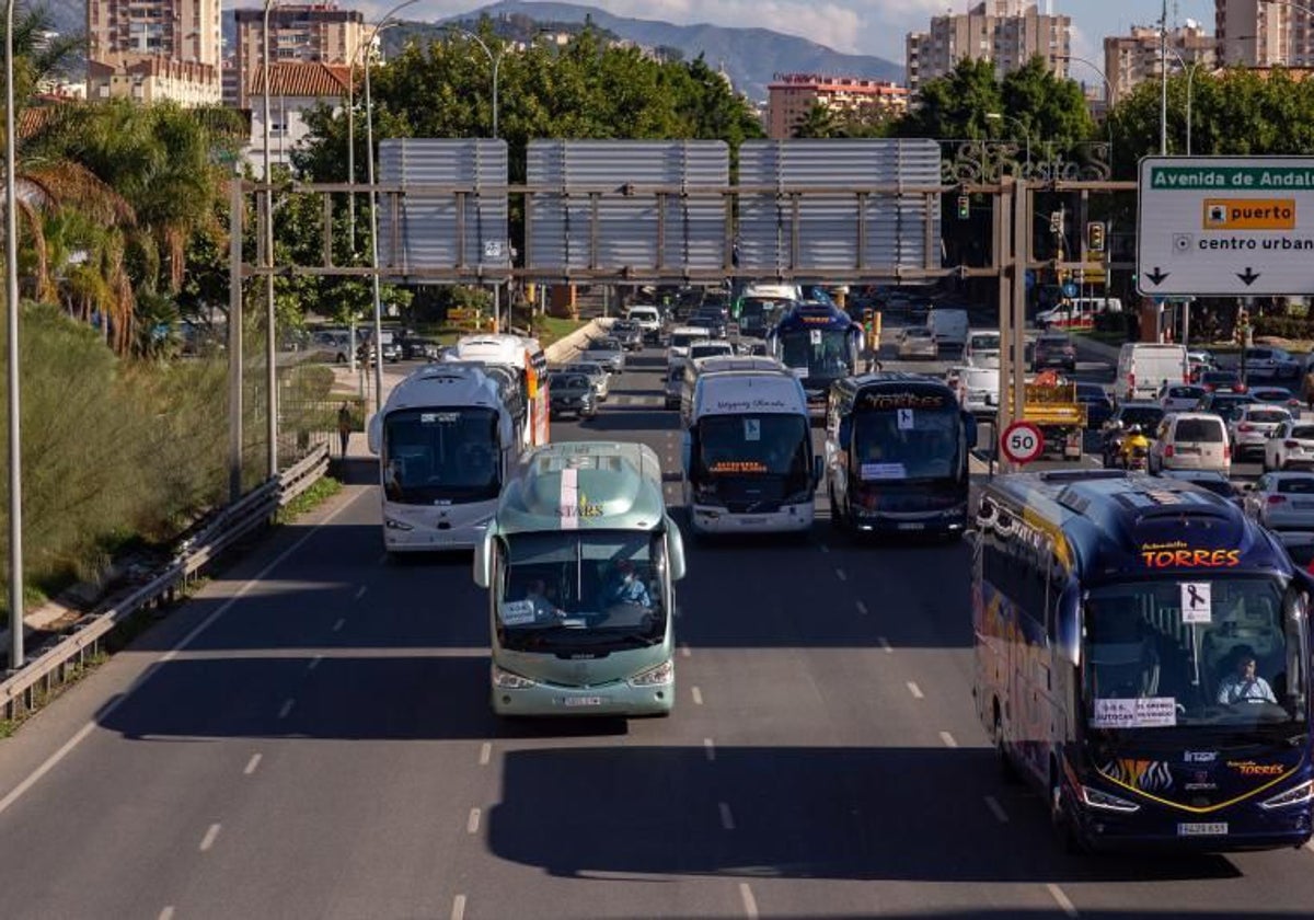 La mayoría de las concesiones de líneas de autobús del Estado están caducadas