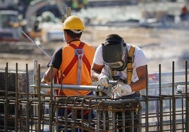 Fedea plantea medidas en los convenios colectivos para que no sea más rentable estar de baja que trabajando