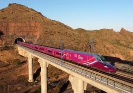 Renfe lanza billetes desde 7 euros para viajar este verano: destinos, trayectos y fechas de la promoción