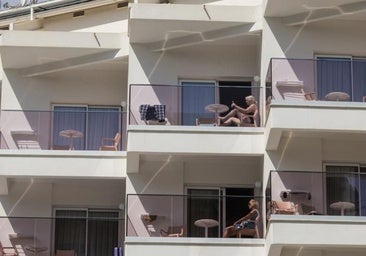 Los extranjeros disparan el precio de la vivienda en la costa: una veintena de municipios, en máximos de la burbuja