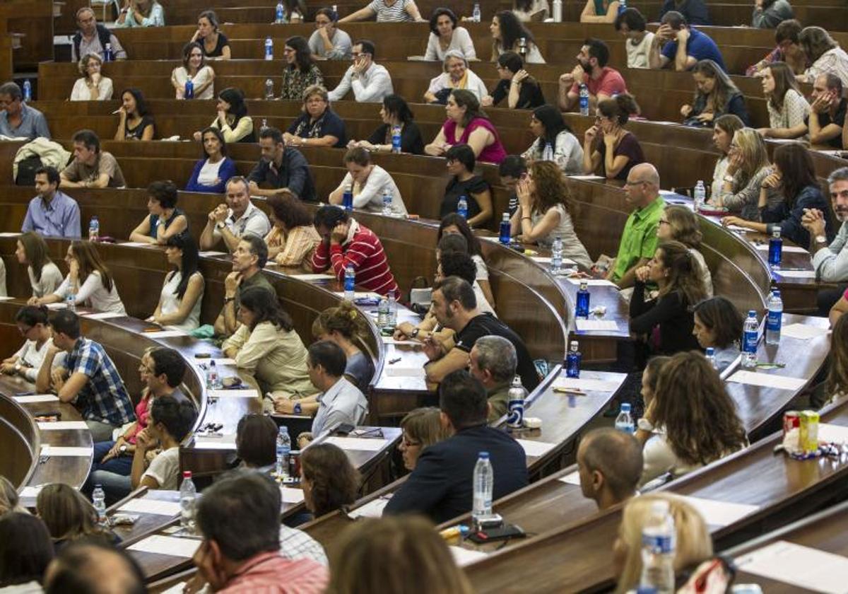 Convocadas más de 5.000 plazas para una de las oposiciones más fáciles de aprobar en España: sueldos de hasta 26.000 euros