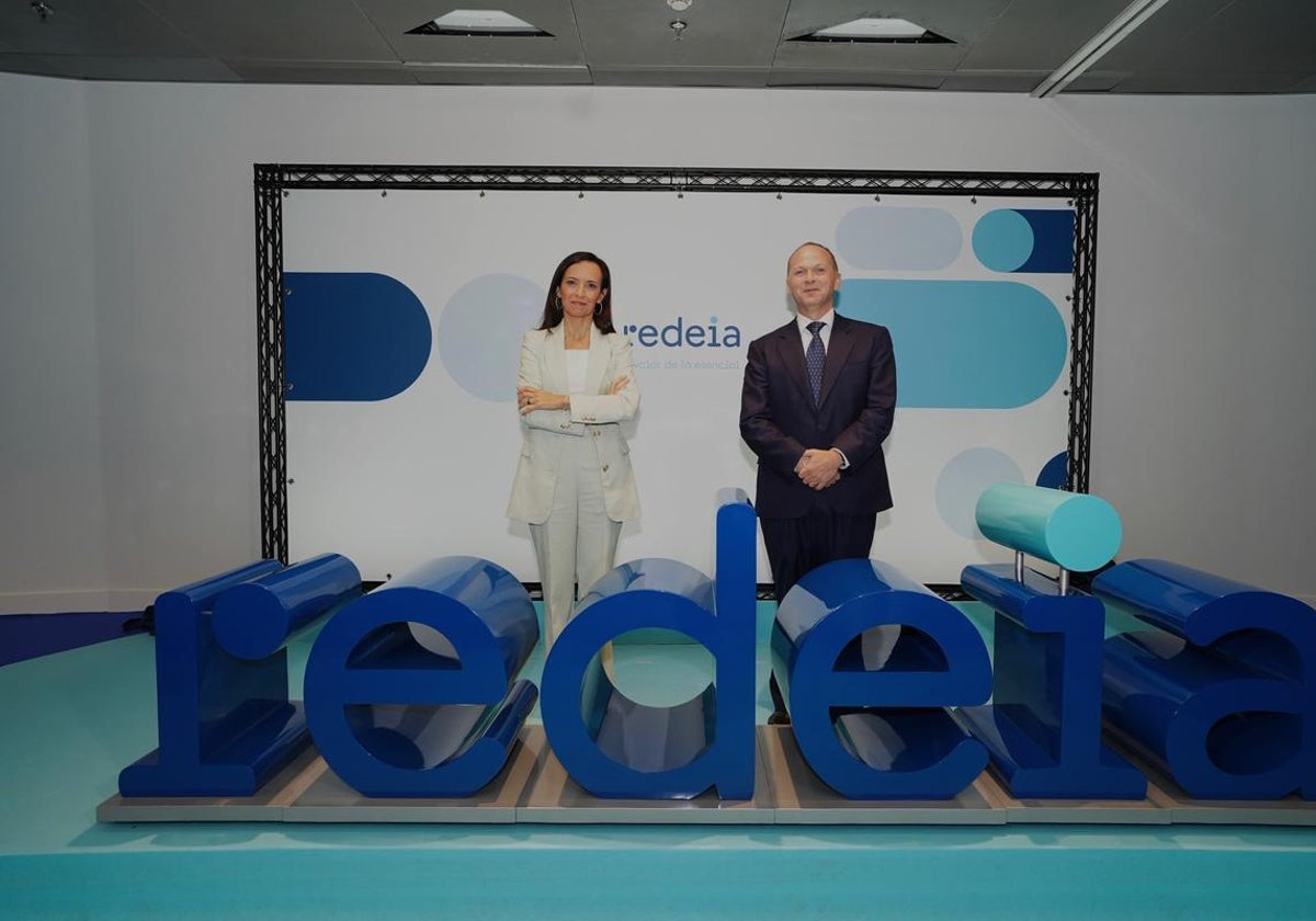 Beatriz Corredor (presidenta) y Roberto García (CEO)