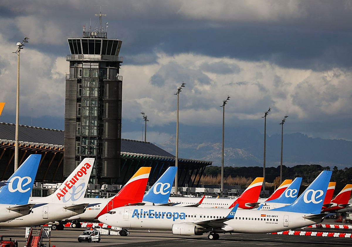 Aviones de Air Europa e Iberia en el aeropuerto de Barajas