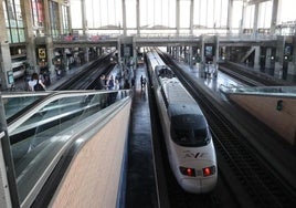 Renfe pierde más de 100 millones pese a la inyección de casi 2.000 del Estado