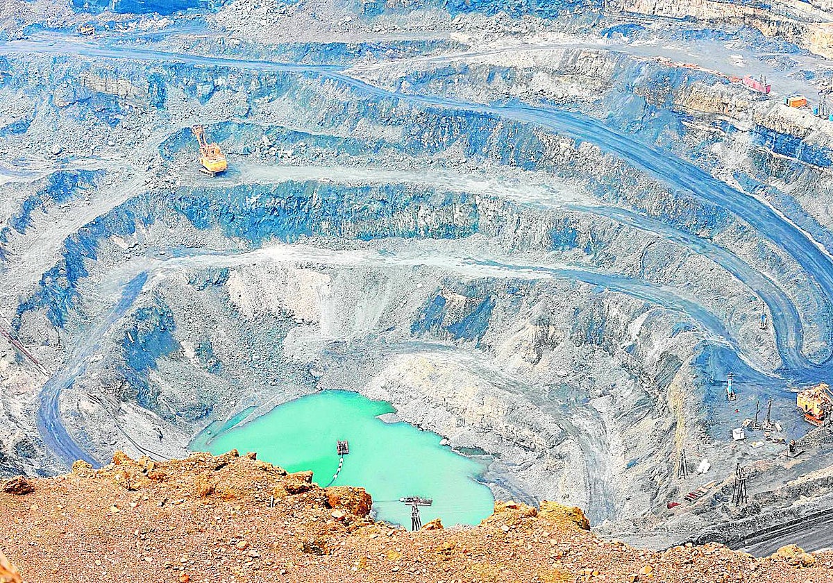 Una vistade la mina Zapolyarny de la empresa Medvezhy Ruchey, filial del principal productor mundial de níquel y paladio, Nornickel, en la ciudad ártica de Norilsk