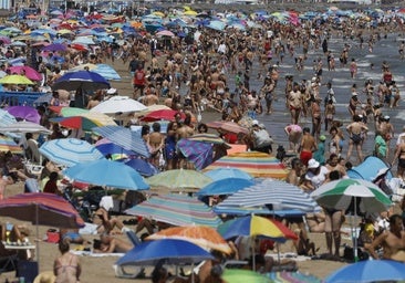 El sector turístico sitúa la falta de mano de obra y el exceso normativo como sus principales problemas tras un verano histórico