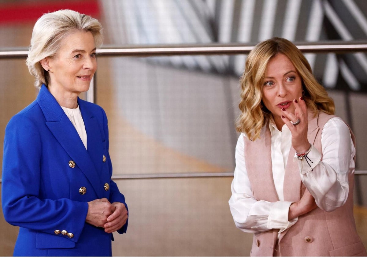 La primera ministra italiana, Giorgia Meloni, junto a Úrsula Von Der Leyen