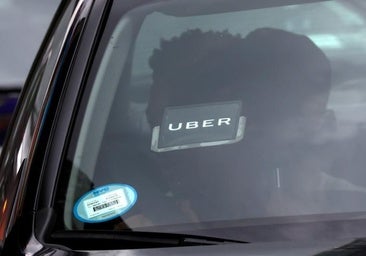 La UE obligará a plataformas como Uber y Airbnb a recaudar el IVA para competir en igualdad con taxis y hoteles