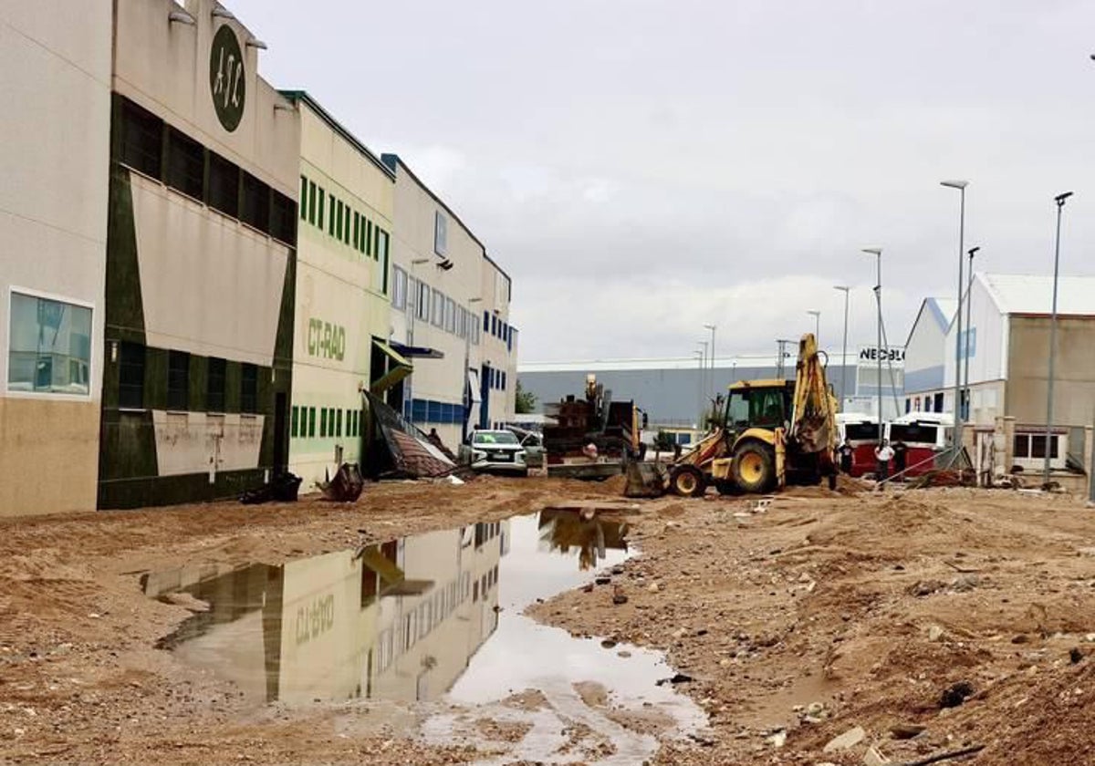 Un polígono industrial arrasado por la DANA