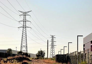 El precio de la luz se dispara a los 100 euros por la inestabilidad de las renovables