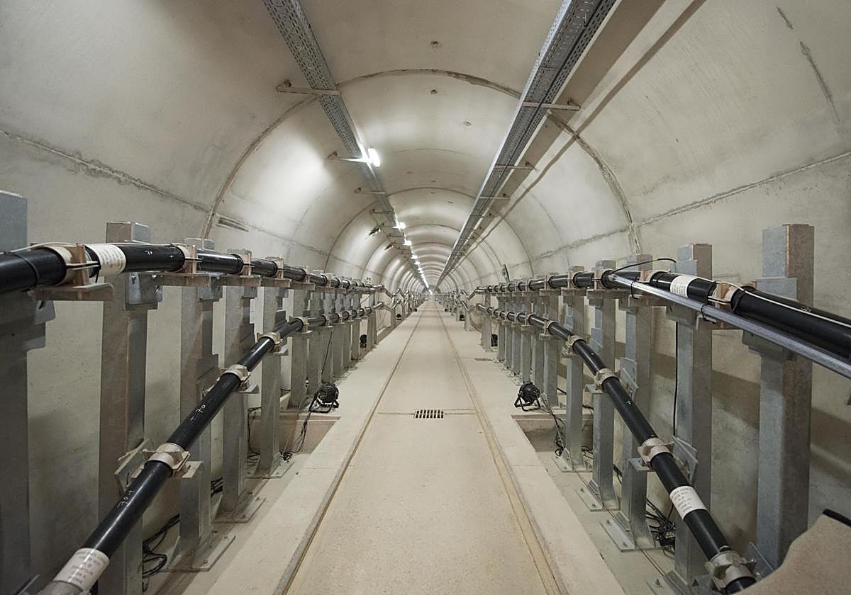Túnel de interconexión eléctrica entre España y Francia por los Pirineos orientales, que tiene 8,5 kilómetros de longitud