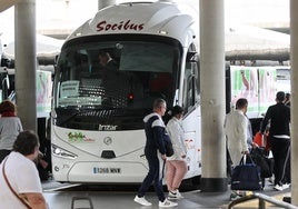 CC.OO. desconvoca la huelga de autobuses de este lunes para reivindicar la jubilación anticipada en el sector