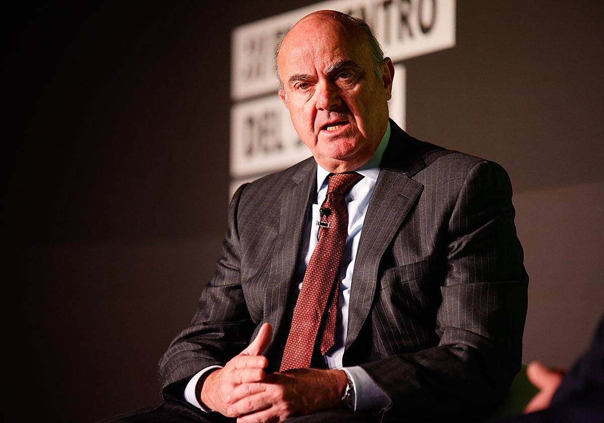 El vicepresidente del BCE, Luis de Guindos, durante el foto ABC Deloitte