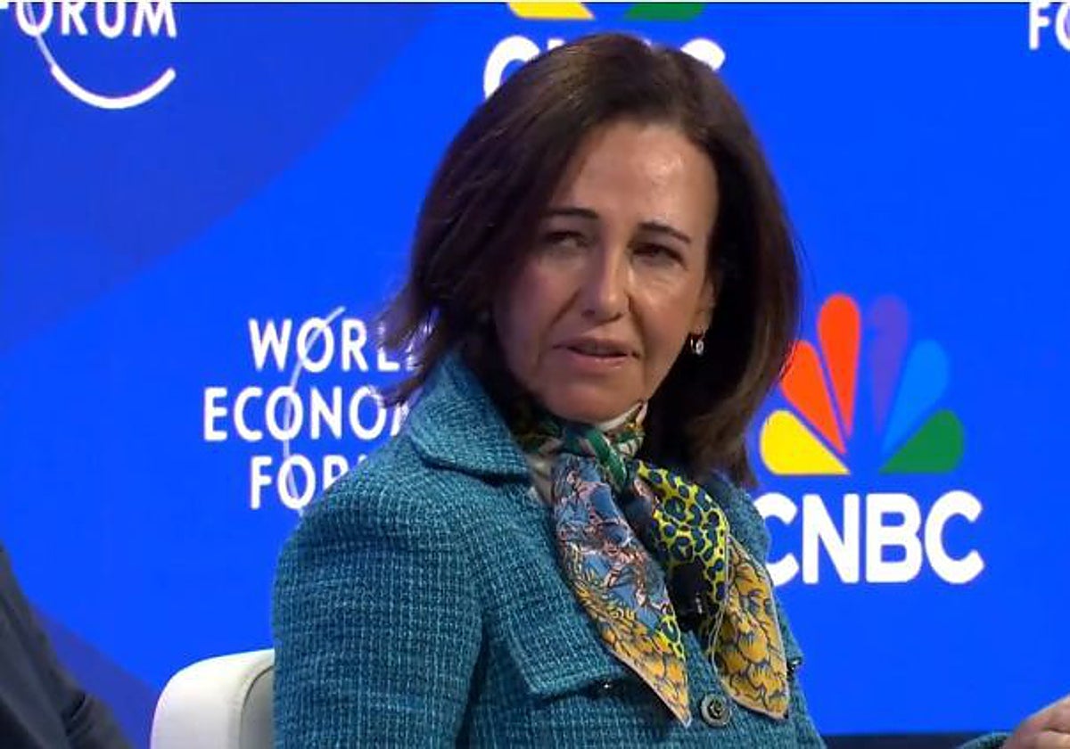 La presidenta de Banco Santander, Ana Botín, en un momento de su intervención en el foro de Davos