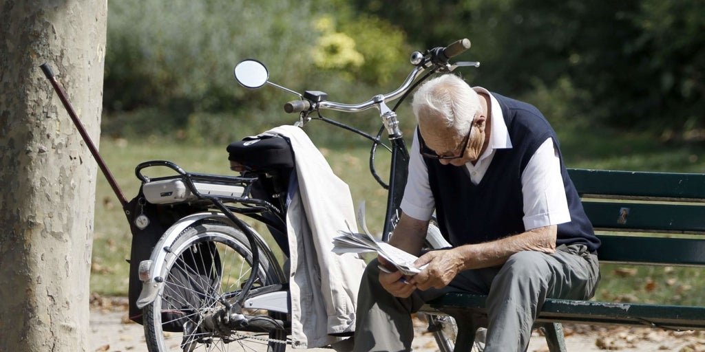 El Gobierno aprueba la subida del 6% para las pensiones mínimas sin tener garantizado el aval del Congreso