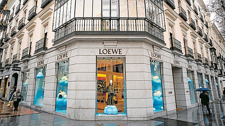 La casa de moda española Loewe ha sabido acercarse a los jóvenes a través de redes sociales como Instagram