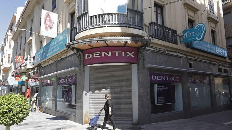 KKR pagará hasta 250 millones a los acreedores de Dentix tras su quiebra en 2020