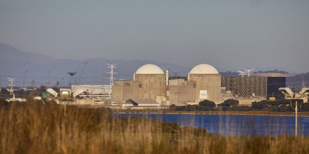 El Congreso debate sobre la energía nuclear con Extremadura en vilo por el futuro de Almaraz