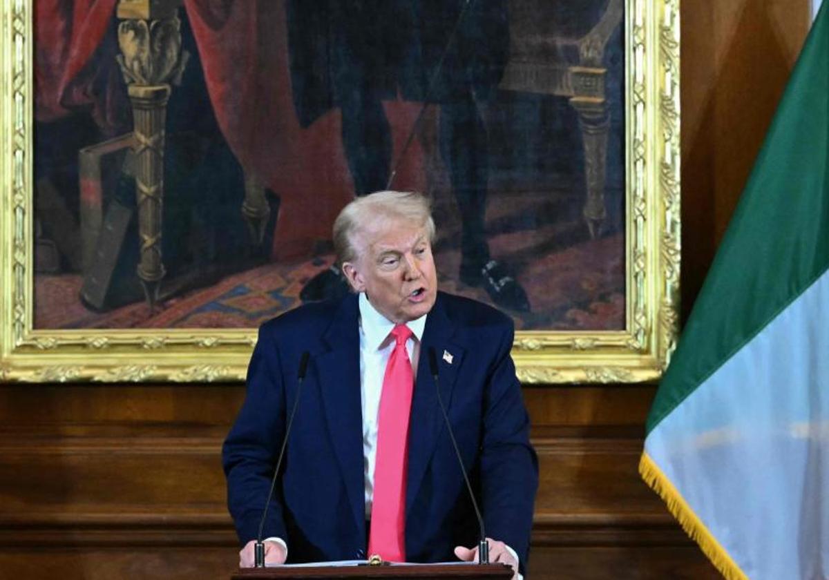 El presidente de Estados Unidos, Donald Trump, habla durante el almuerzo anual de Amigos de Irlanda en el Capitolio de Estados Unidos en Washington