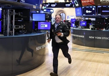 Las tasas arrastran a Wall Street a su peor jornada desde el verano del Covid