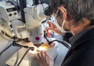 el laboratorio mundial contra la falsificación de billetes