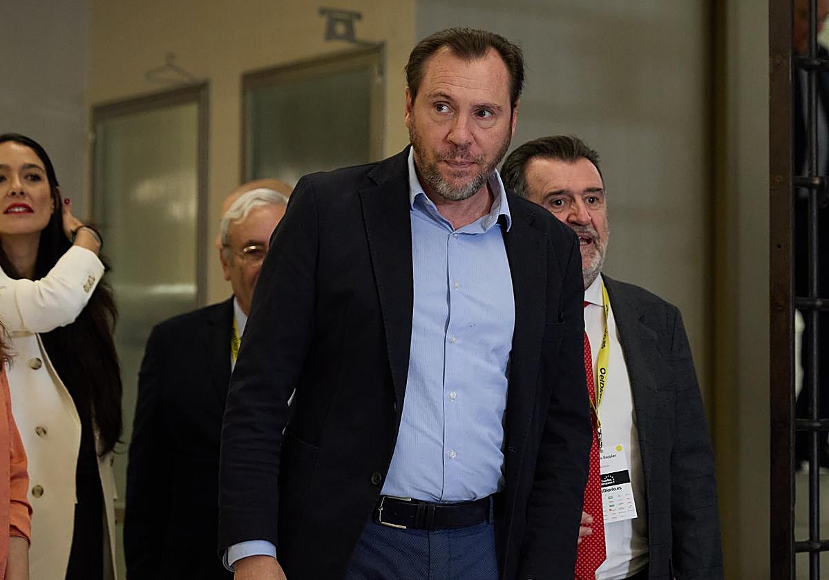 El ministro de transportes, Óscar Puente, en Madrid el 27 de marzo