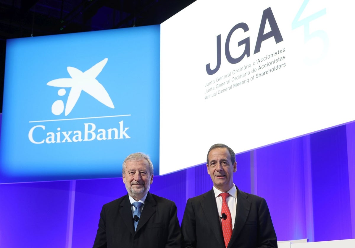 El presidente de Caixabank, Tomás Muniesas, y su consejero delegado, Tomás Muniesa